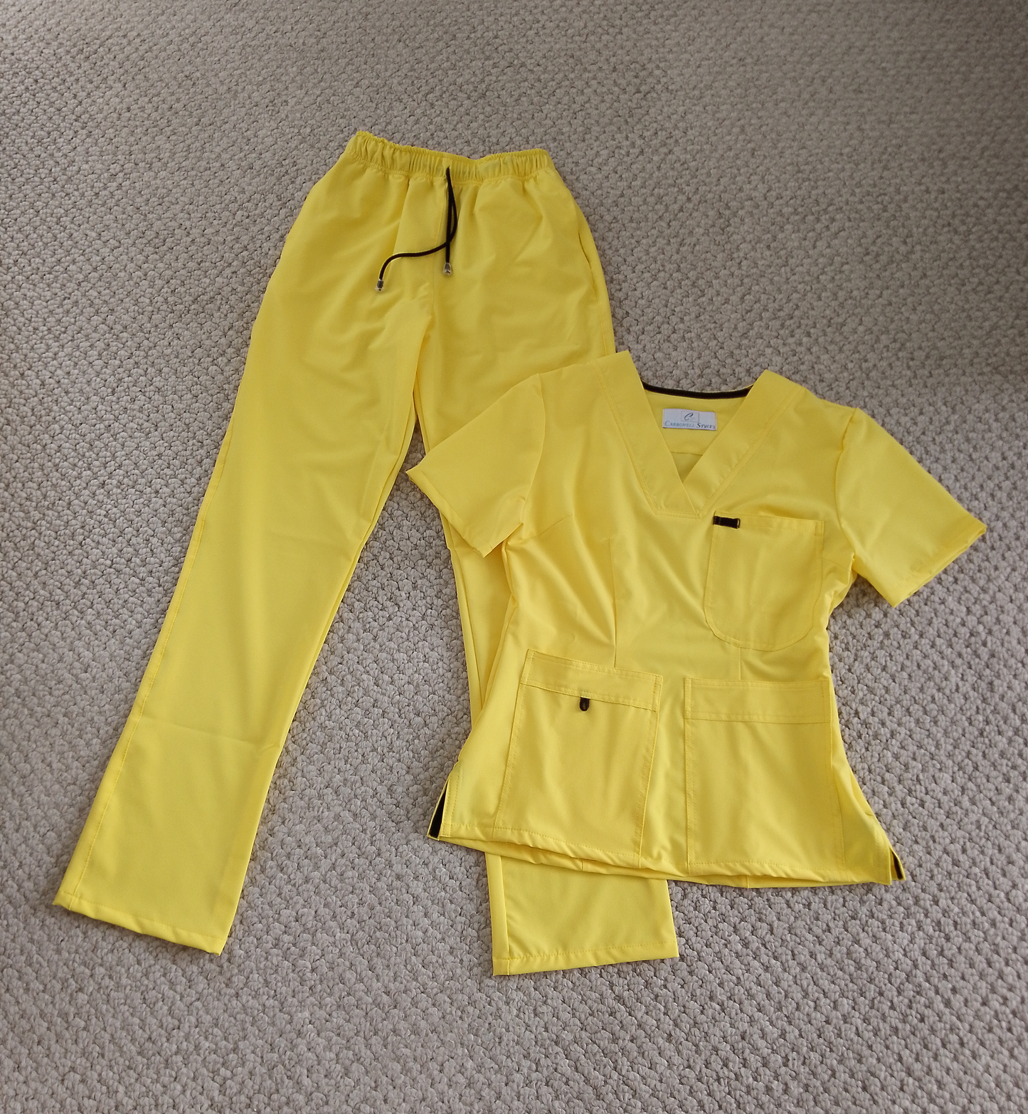 Uniforme Dama Amarillo Light