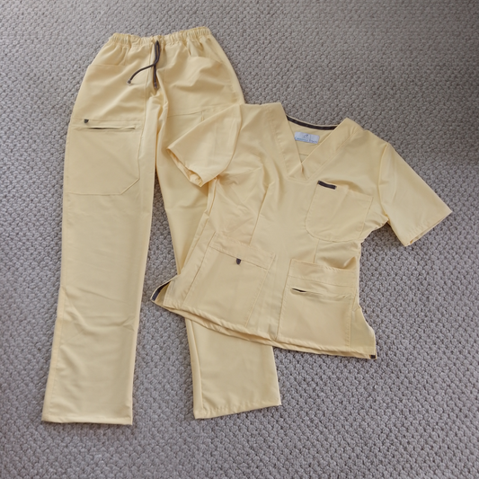 Uniforme Dama Vainilla Soft