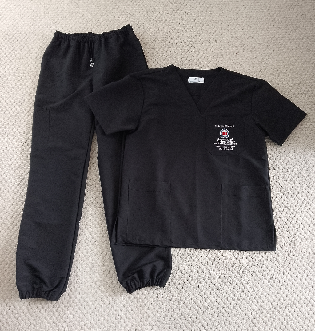 Uniforme Varón Negro 1000