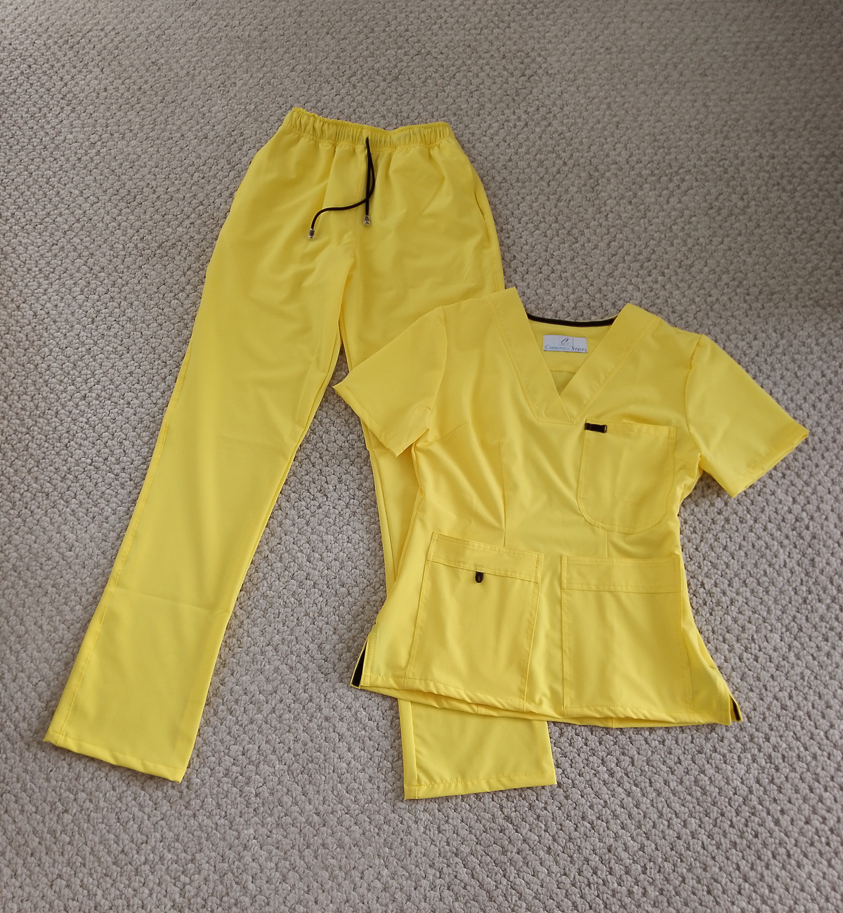 Uniforme Dama Amarillo Light