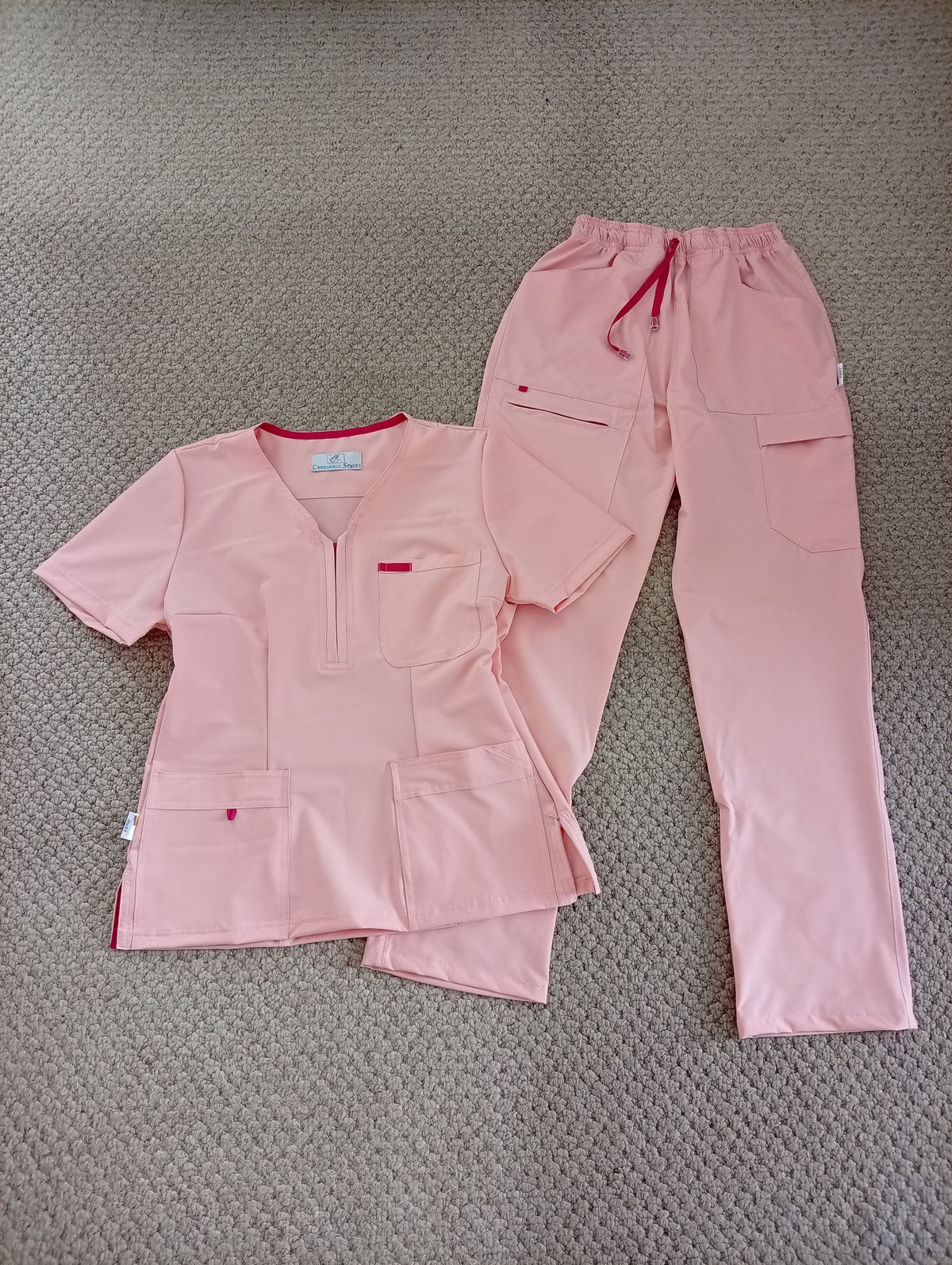 Uniforme Dama Rosado Crema 30