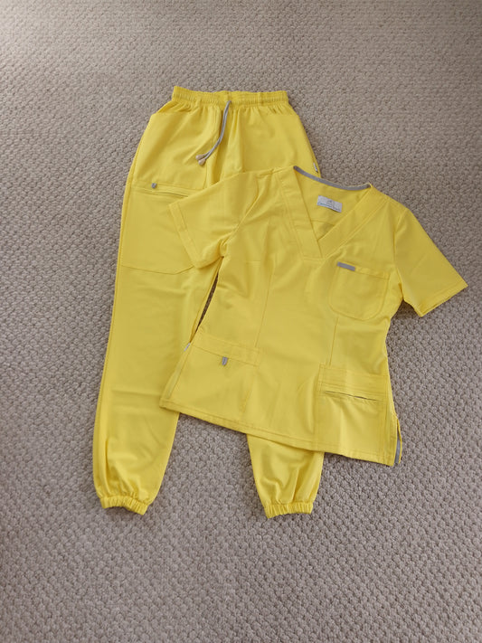 Uniforme dama amarillo light