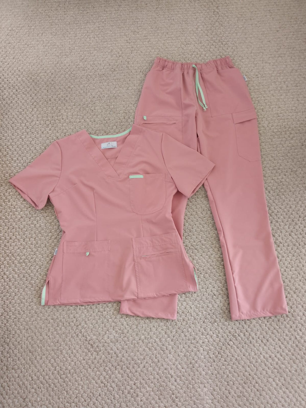 Uniforme Dama Palo Rosa