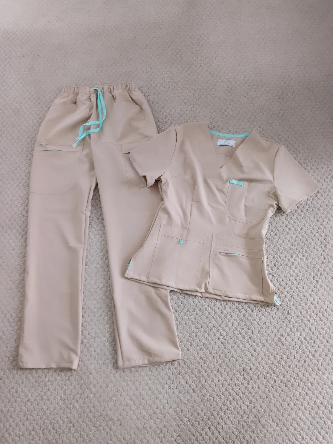Uniforme Dama Beige