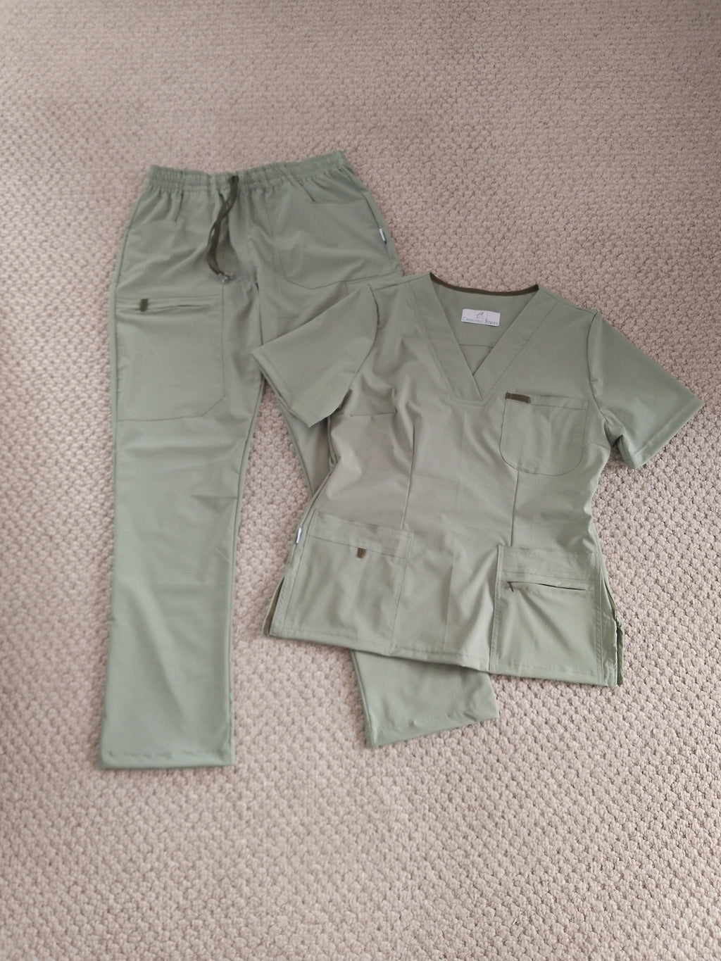 Uniforme Dama Oliva