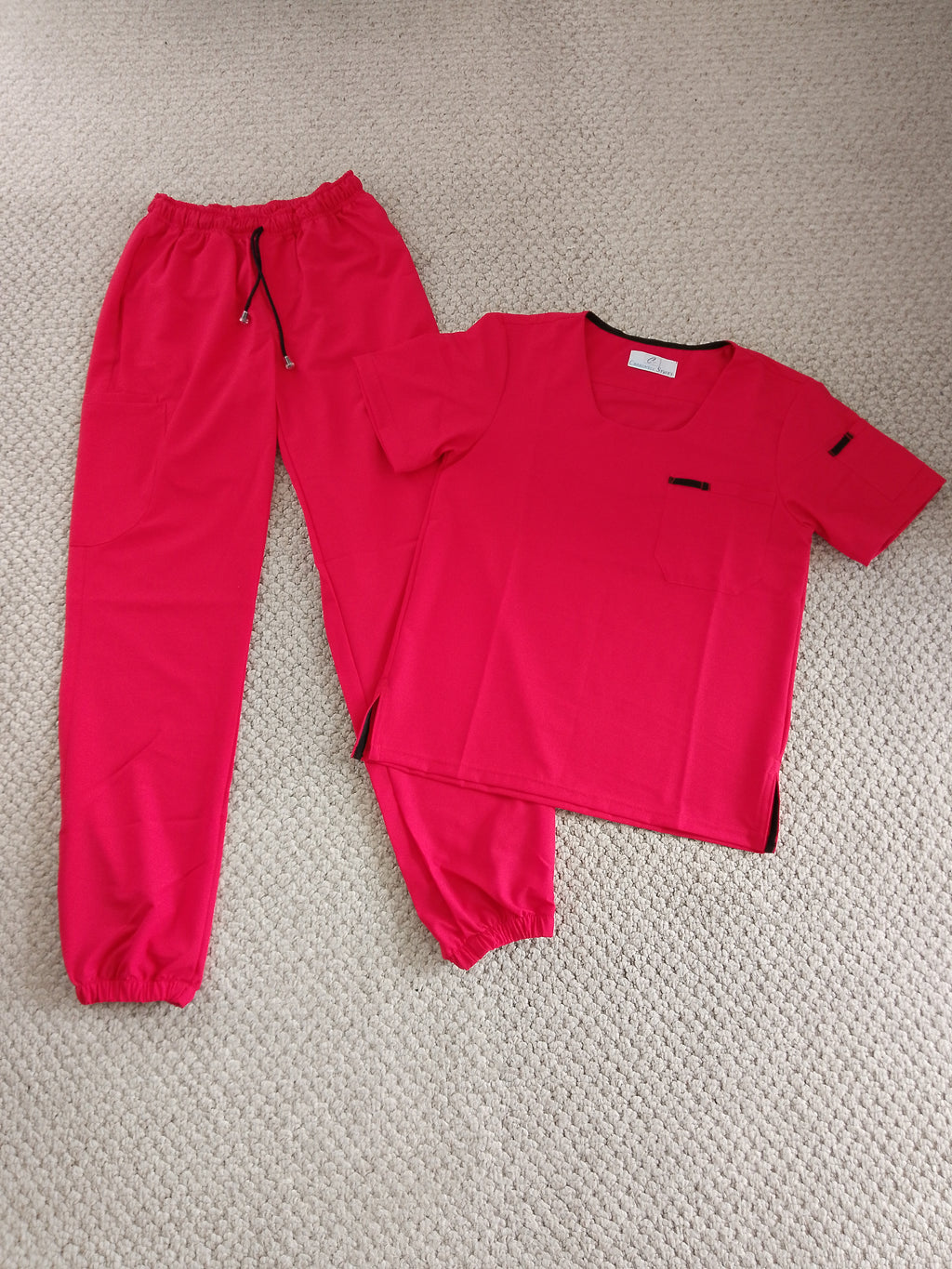 Uniforme Varón Rojo 1002