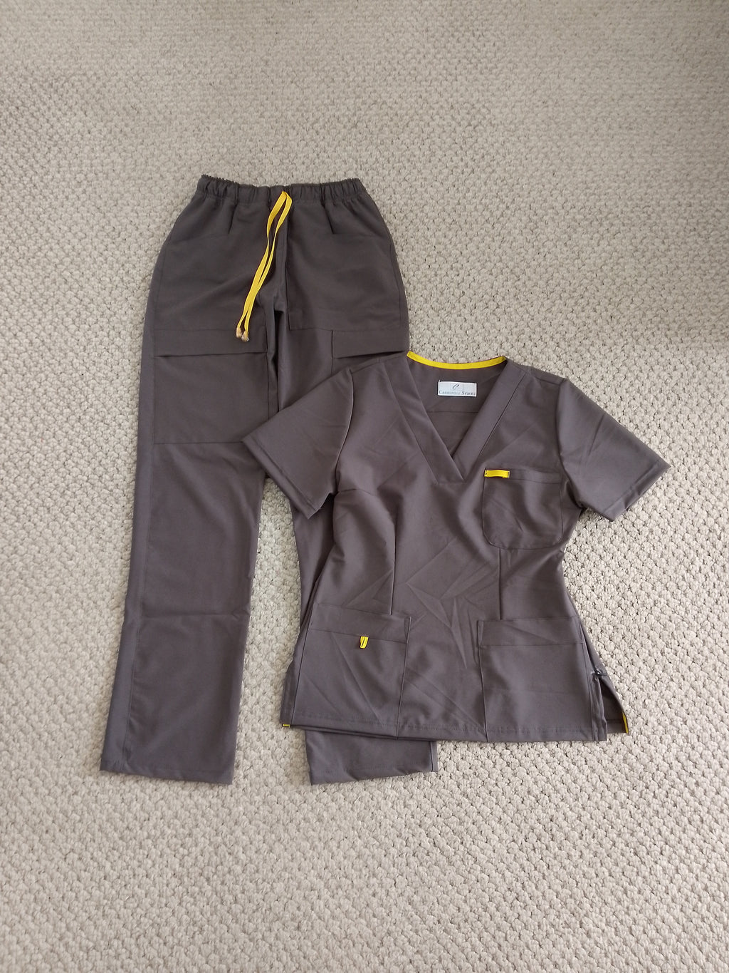 Uniforme Dama Gris Humo