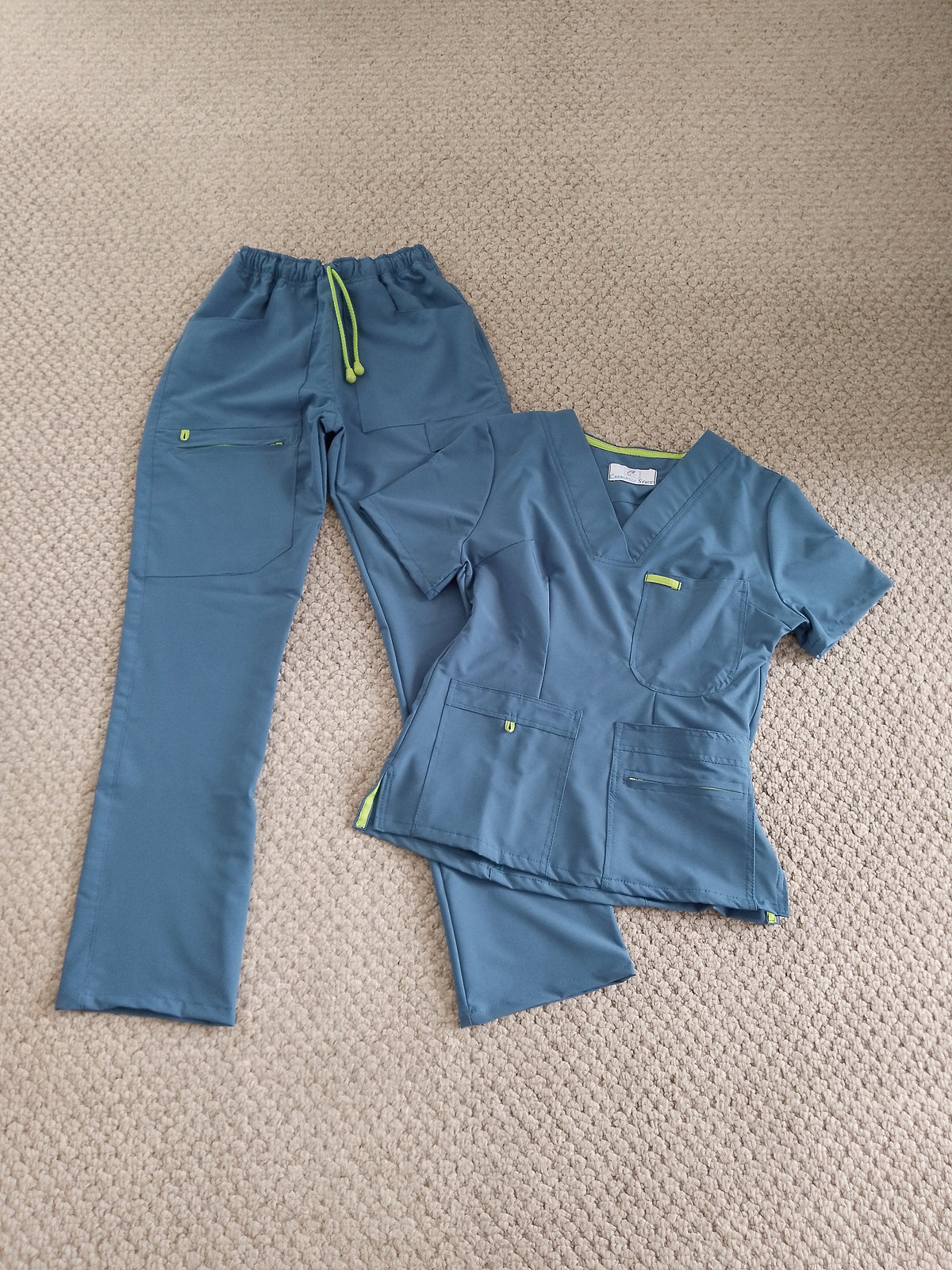 Uniforme Dama Ceniza