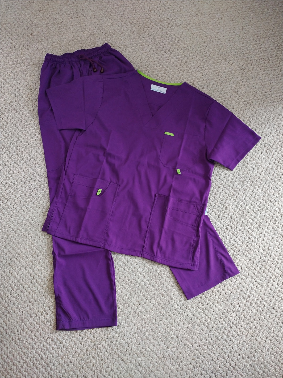 Uniforme Varón Morado 1023